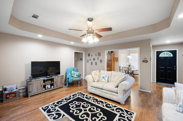 109 Topeka Court, Russellville, AR 72802