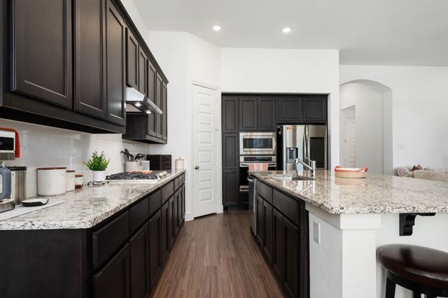 1913 Recioto Drive, Mclendon Chisholm, TX 75032