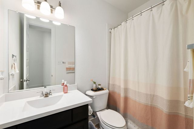1913 Recioto Drive, Mclendon Chisholm, TX 75032