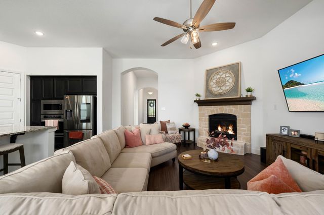 1913 Recioto Drive, Mclendon Chisholm, TX 75032