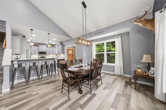 6 Spring House ct, Troy, MO 63379