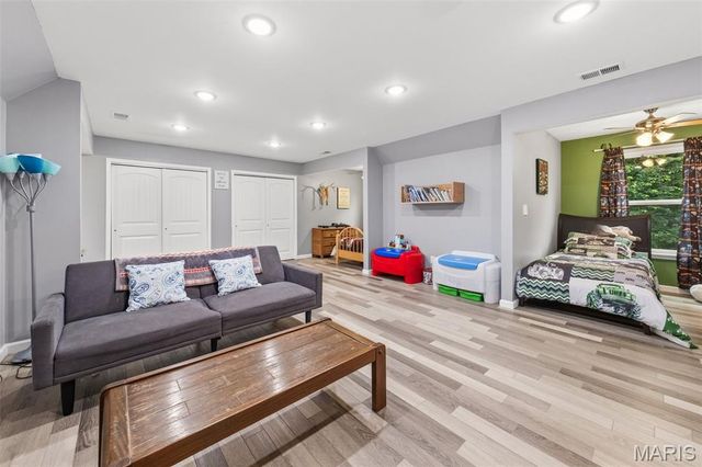 6 Spring House ct, Troy, MO 63379