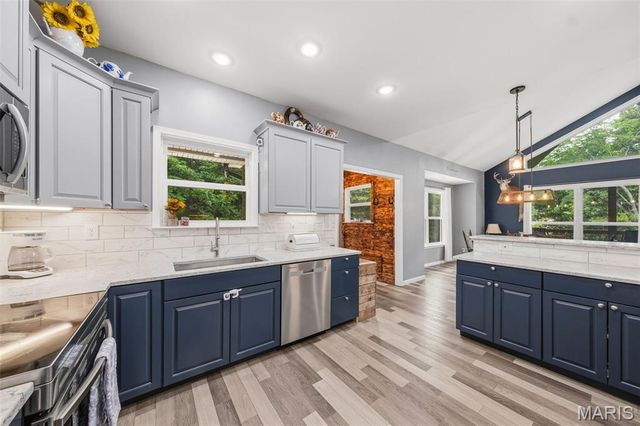 6 Spring House ct, Troy, MO 63379