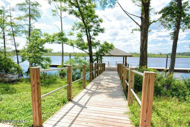 753 Jenoa Drive, Castle Hayne, NC 28429