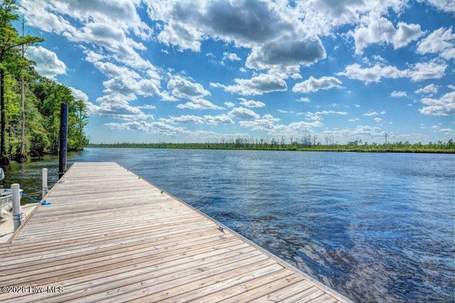 753 Jenoa Drive, Castle Hayne, NC 28429
