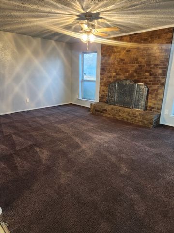 1310 Oakbluff Drive, Lancaster, TX 75146