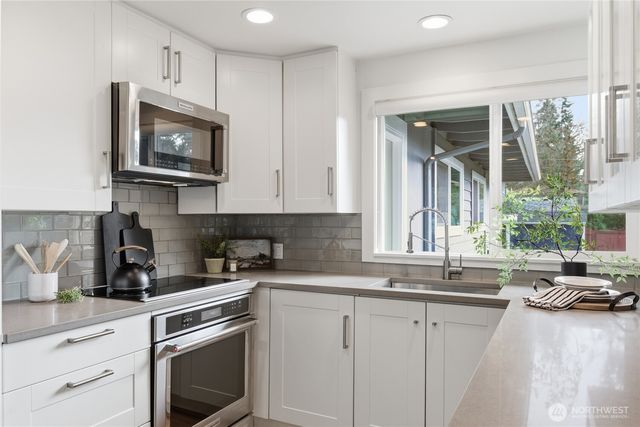 2110 167th Avenue NE, Bellevue, WA 98008