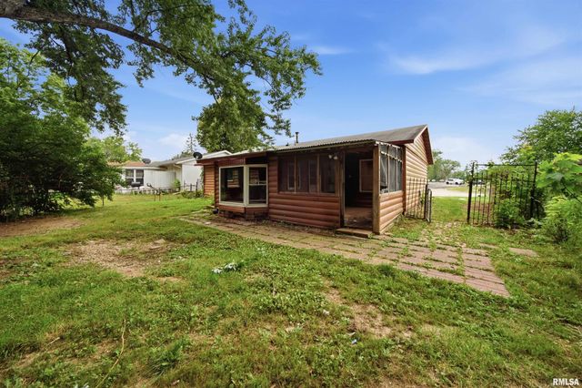 5914 N FROSTWOOD Parkway, Peoria, IL 61615
