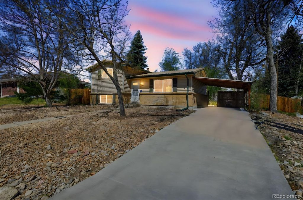 11549 W Virginia Avenue, Lakewood, CO 80226