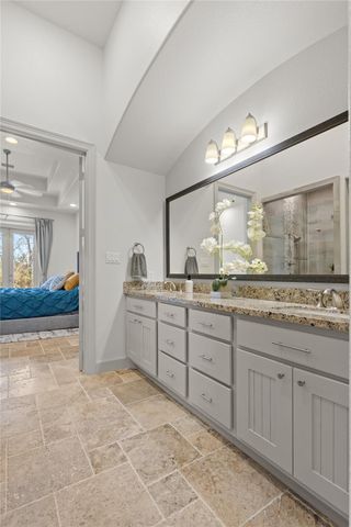 138 La Vie Drive, Montgomery, TX 77316