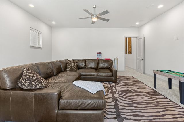 138 La Vie Drive, Montgomery, TX 77316