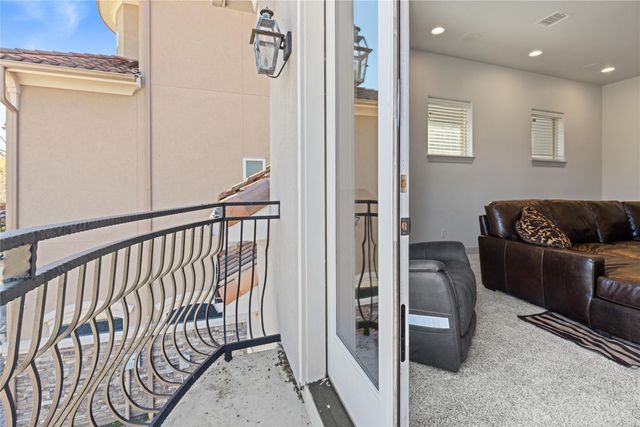 138 La Vie Drive, Montgomery, TX 77316