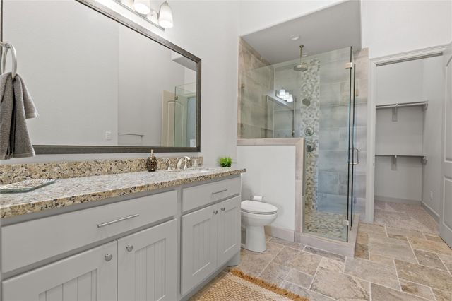 138 La Vie Drive, Montgomery, TX 77316