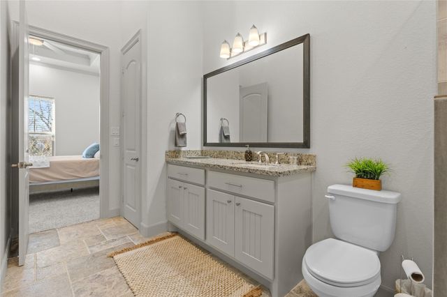 138 La Vie Drive, Montgomery, TX 77316