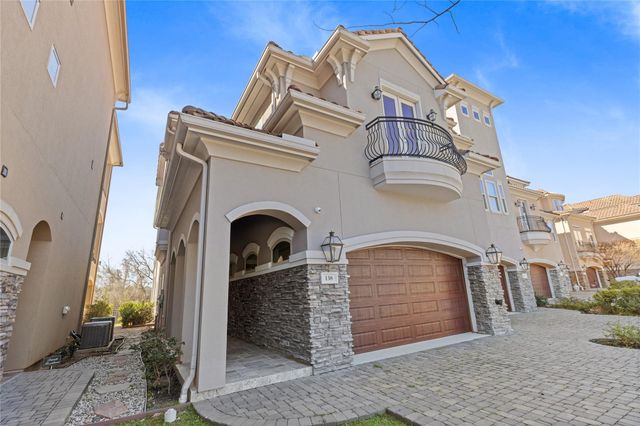 138 La Vie Drive, Montgomery, TX 77316