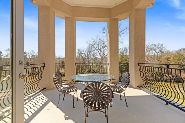 138 La Vie Drive, Montgomery, TX 77316