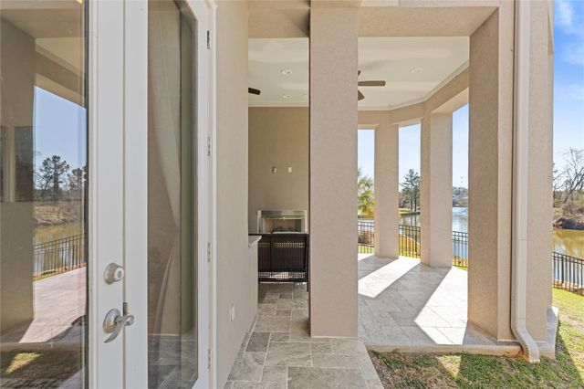 138 La Vie Drive, Montgomery, TX 77316