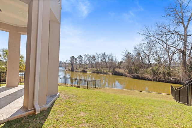 138 La Vie Drive, Montgomery, TX 77316