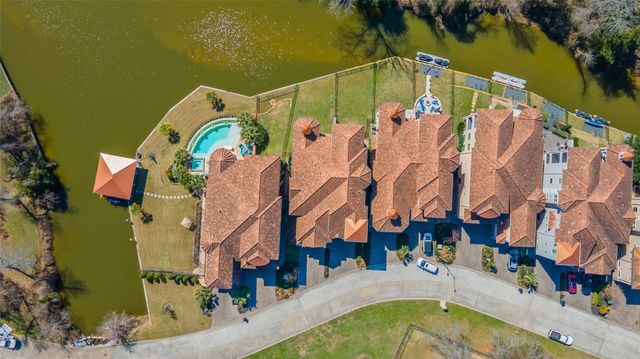 138 La Vie Drive, Montgomery, TX 77316