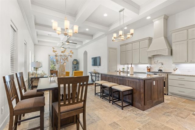 138 La Vie Drive, Montgomery, TX 77316