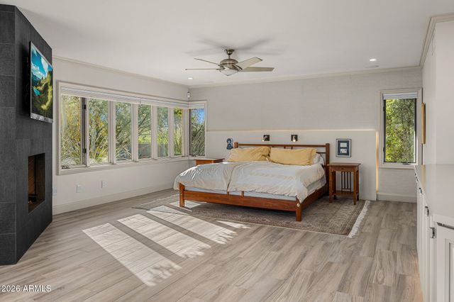 3921 E SAN MIGUEL Avenue, Paradise Valley, AZ 85253