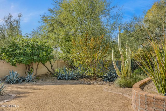3921 E SAN MIGUEL Avenue, Paradise Valley, AZ 85253