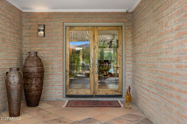 3921 E SAN MIGUEL Avenue, Paradise Valley, AZ 85253