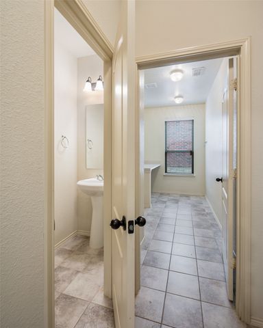 3416 Wavecrest Lane, Denton, TX 76208
