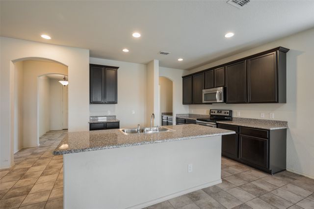 3416 Wavecrest Lane, Denton, TX 76208