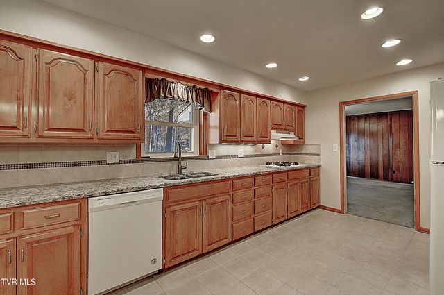 3602 Cimarron Drive, Johnson City, TN 37601