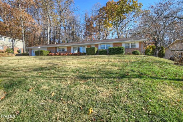 3602 Cimarron Drive, Johnson City, TN 37601