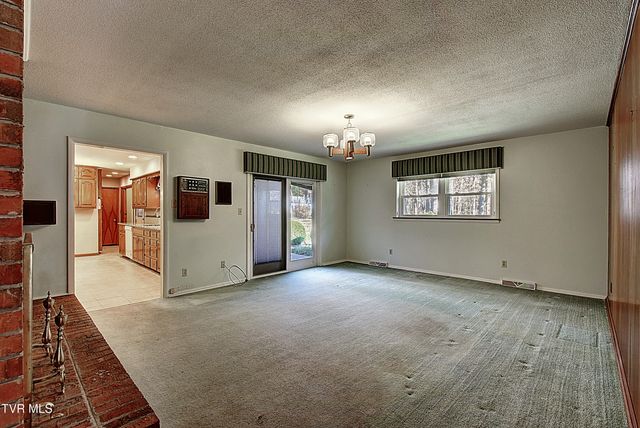 3602 Cimarron Drive, Johnson City, TN 37601