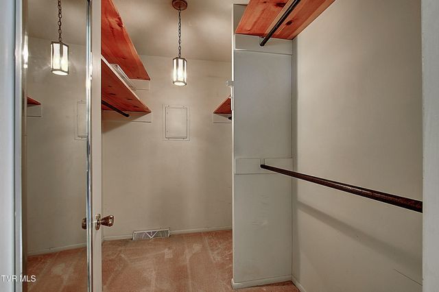 3602 Cimarron Drive, Johnson City, TN 37601