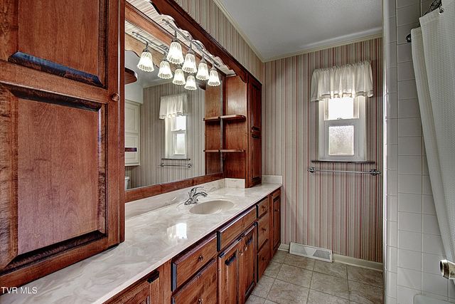 3602 Cimarron Drive, Johnson City, TN 37601