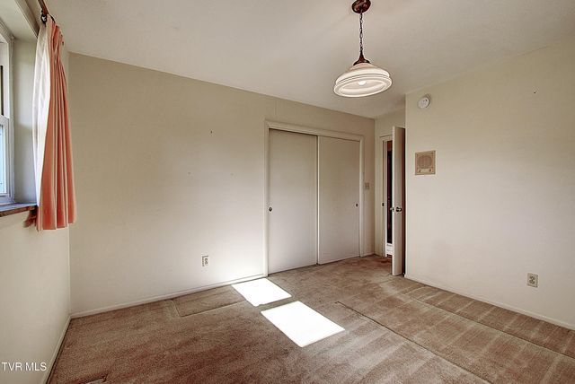 3602 Cimarron Drive, Johnson City, TN 37601