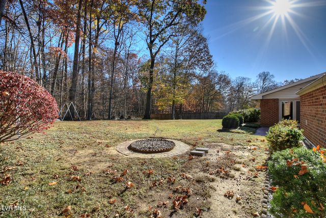 3602 Cimarron Drive, Johnson City, TN 37601