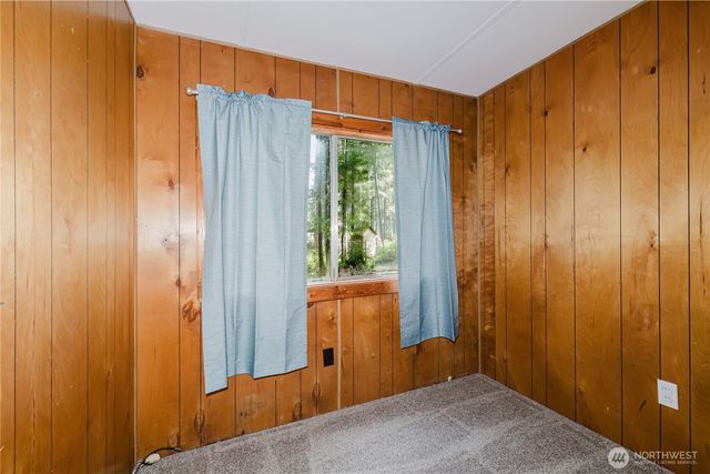 20 NE Lake Place, Tahuya, WA 98588