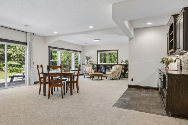 14 Beebe Avenue, Mendota Heights, MN 55118