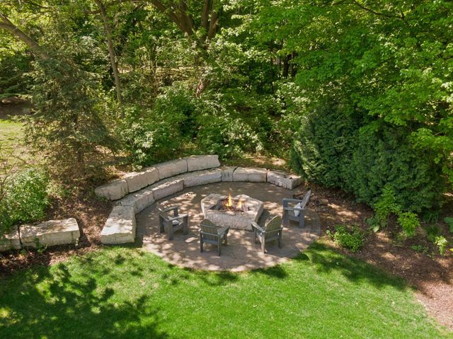 14 Beebe Avenue, Mendota Heights, MN 55118