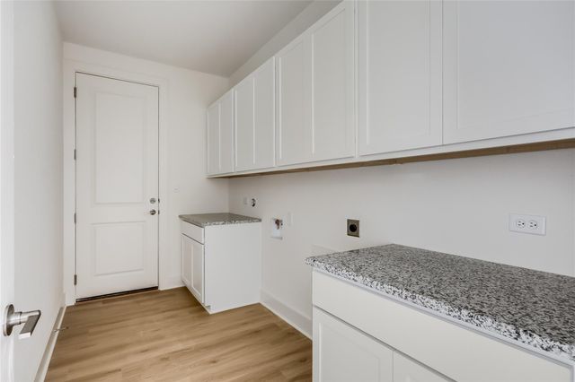 4005 Rockpark CIR, Lago Vista, TX 78645