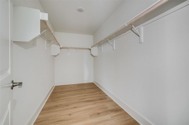 4005 Rockpark CIR, Lago Vista, TX 78645