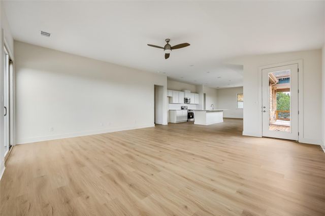 4005 Rockpark CIR, Lago Vista, TX 78645