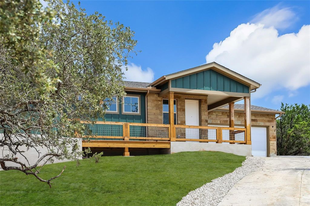 4005 Rockpark CIR, Lago Vista, TX 78645