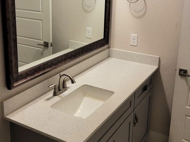 685 The Cottages Drive, Godley, TX 76044