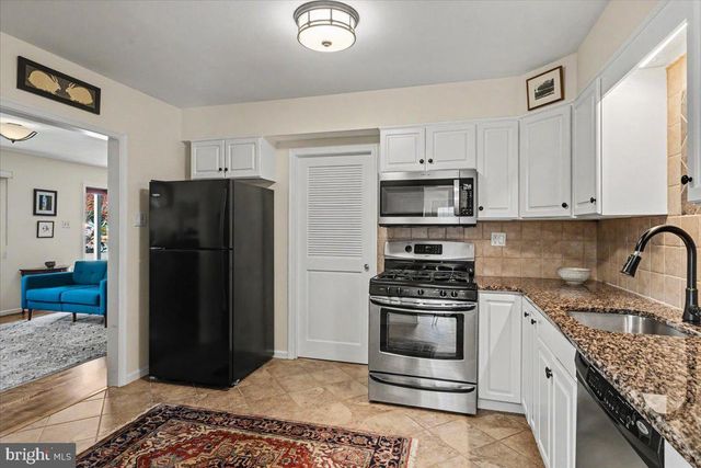 695 LOCUST RD, Warminster, PA 18974