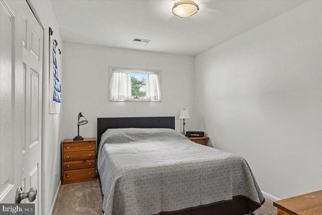 695 LOCUST RD, Warminster, PA 18974