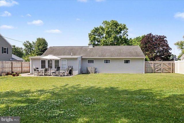 695 LOCUST RD, Warminster, PA 18974