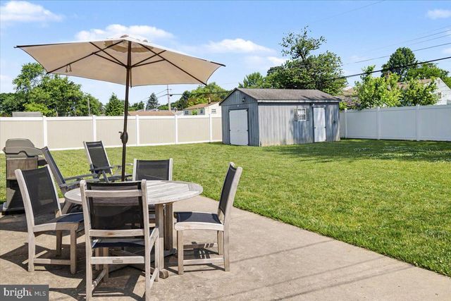 695 LOCUST RD, Warminster, PA 18974