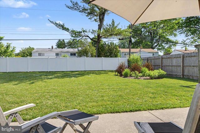 695 LOCUST RD, Warminster, PA 18974