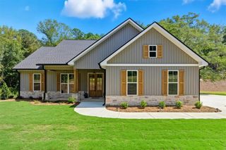 41 Laird Road, Hiram, GA 30141